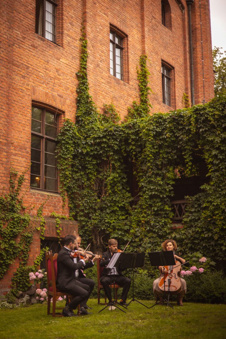 Ślub na Zamku w Rzucewie