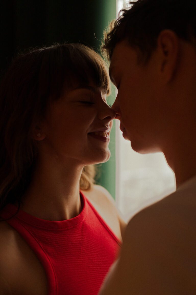 Sesja narzeczeńska w domu