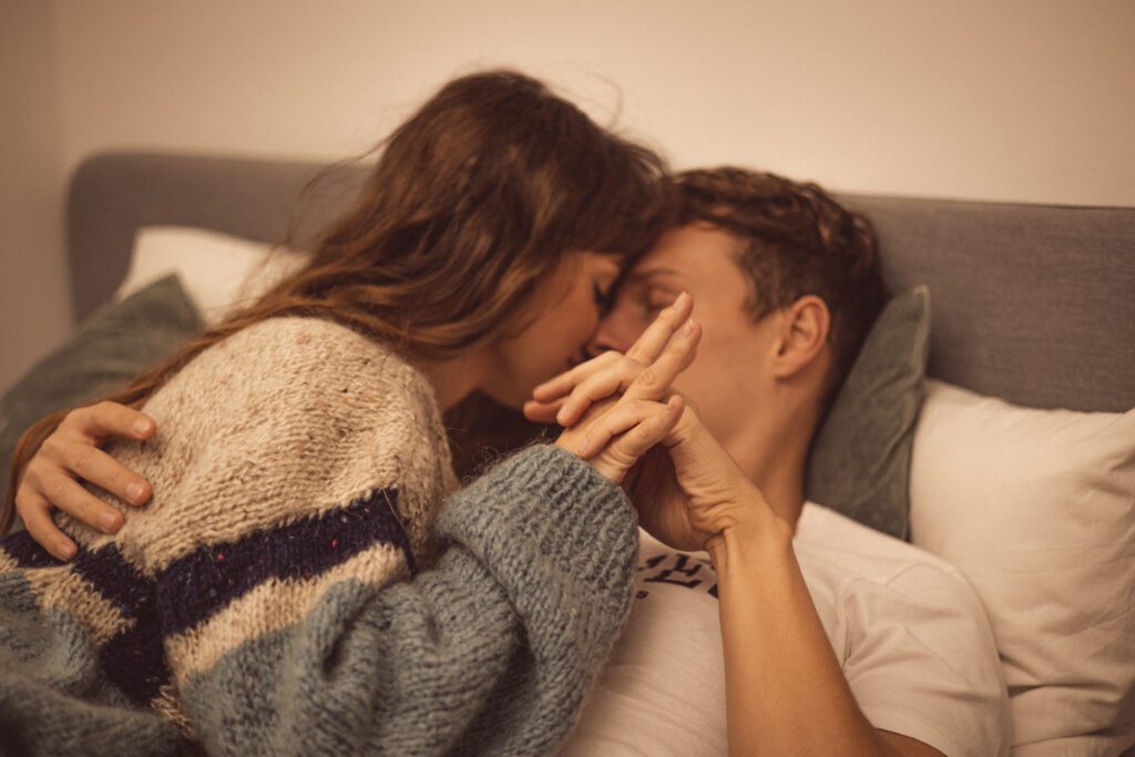 Sesja narzeczeńska w domu