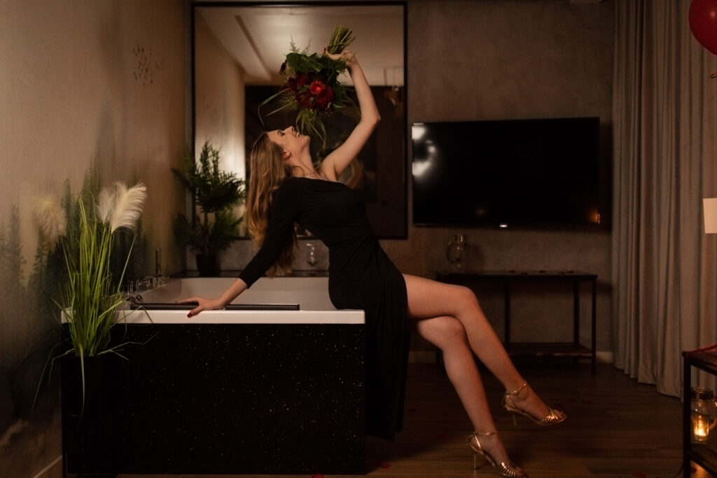 Sesja narzeczeńska w apartamencie